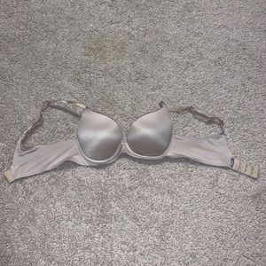 32b nude bra